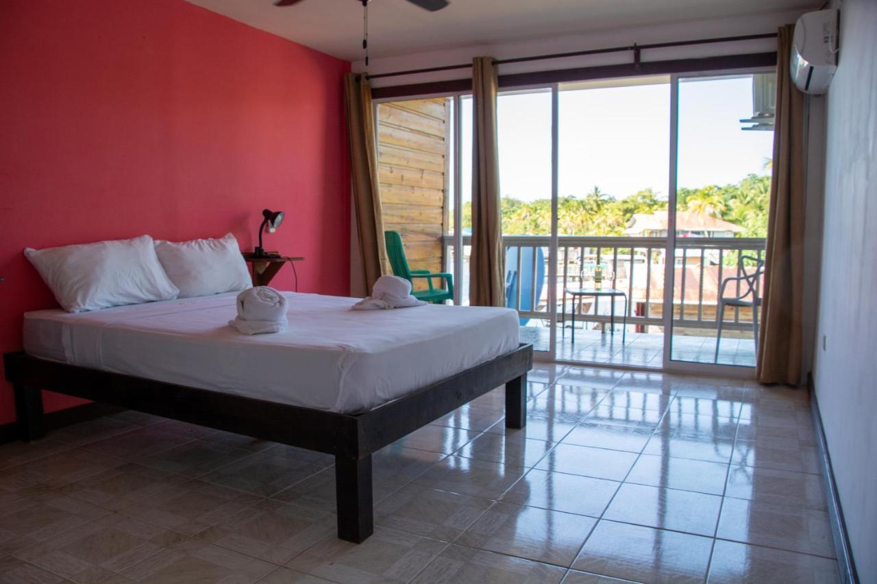 Hotel Los Balcones Over Seas Bocas del Toro Eksteriør billede